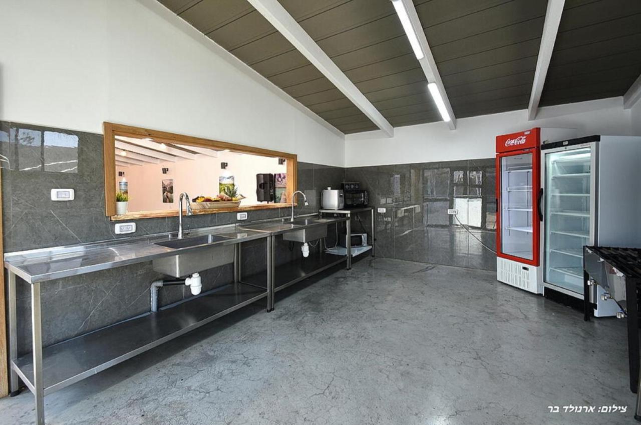 אוטופיה בצפון - מתחם אירוח מפואר Hotel Shahar Eksteriør billede