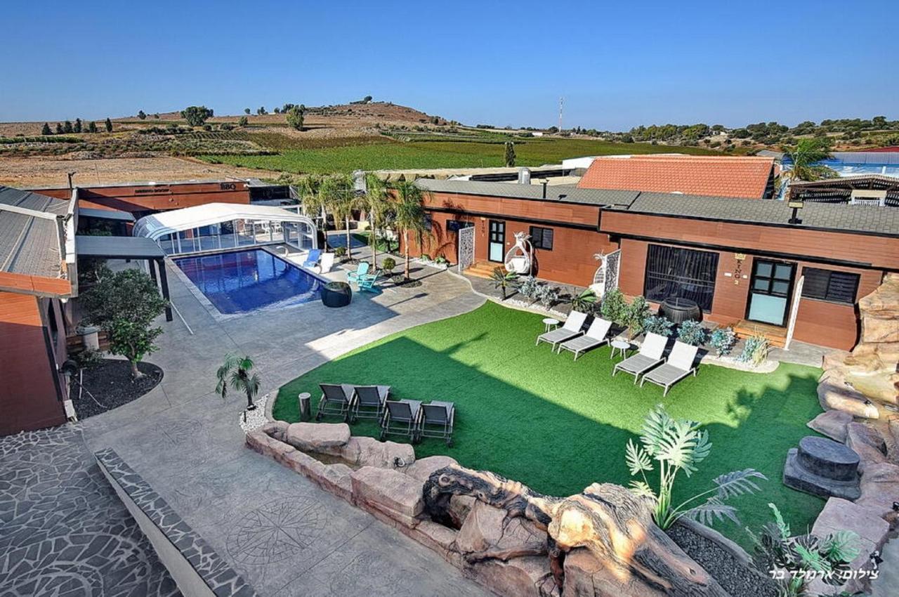 אוטופיה בצפון - מתחם אירוח מפואר Hotel Shahar Eksteriør billede