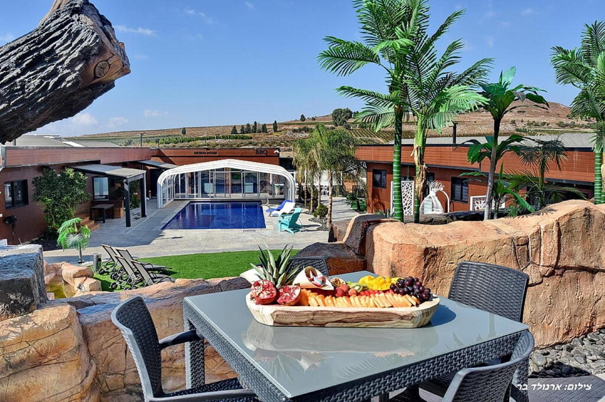 אוטופיה בצפון - מתחם אירוח מפואר Hotel Shahar Eksteriør billede