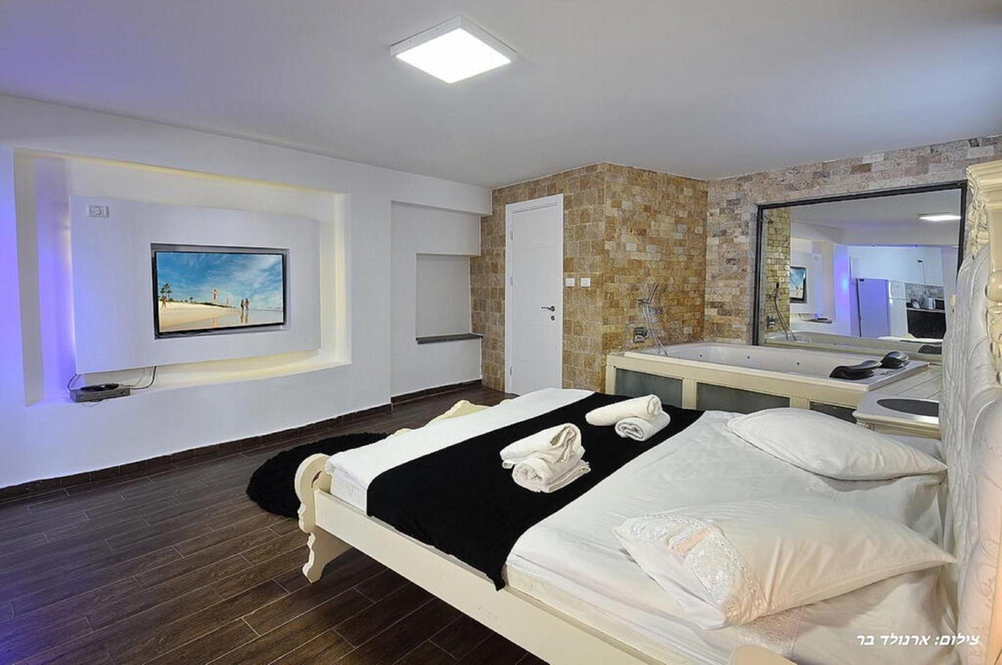 אוטופיה בצפון - מתחם אירוח מפואר Hotel Shahar Eksteriør billede