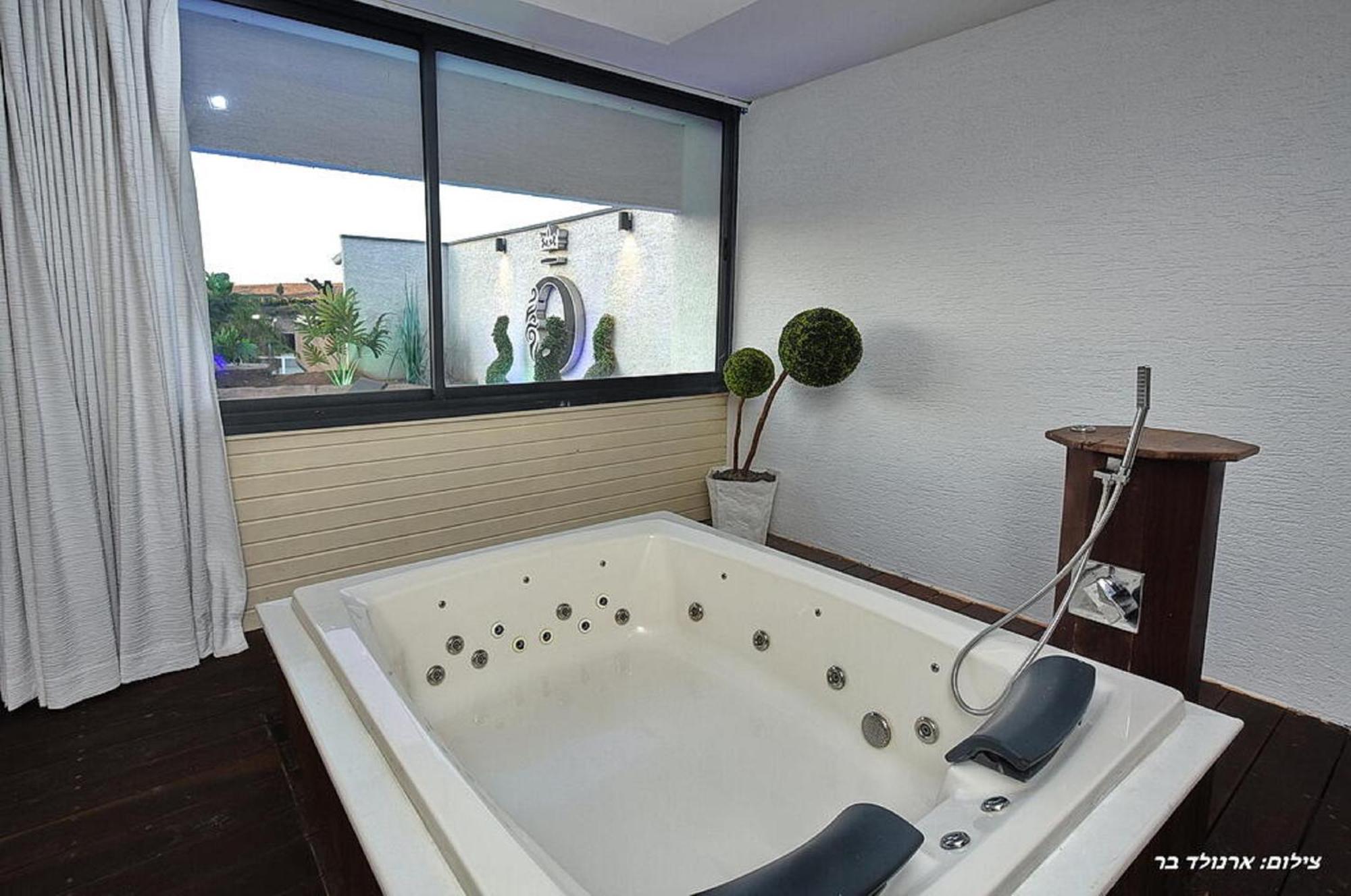 אוטופיה בצפון - מתחם אירוח מפואר Hotel Shahar Eksteriør billede
